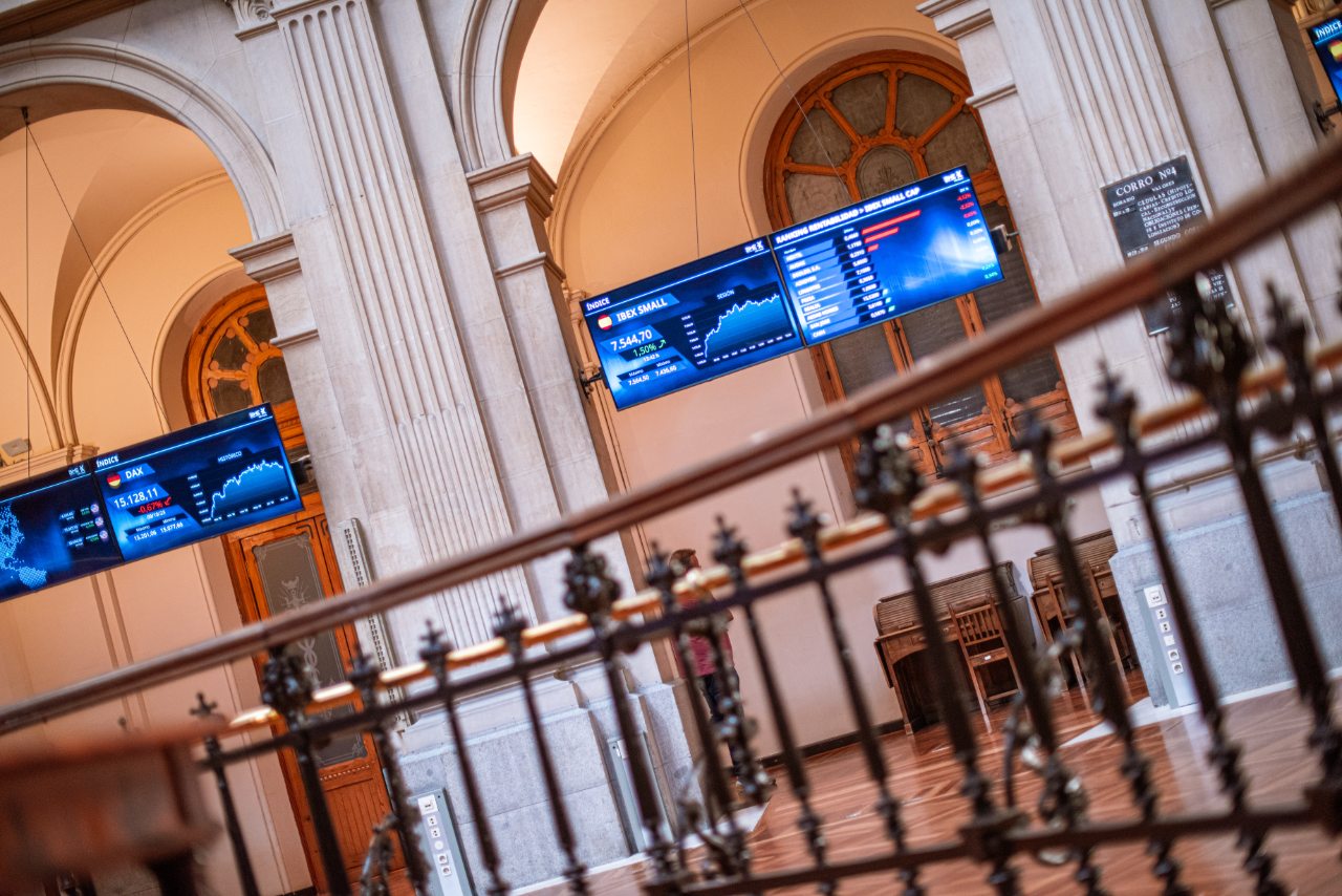 trading floor handrail