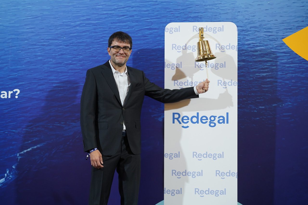 Company bell ringing at the Madrid Stock Exchange Palace