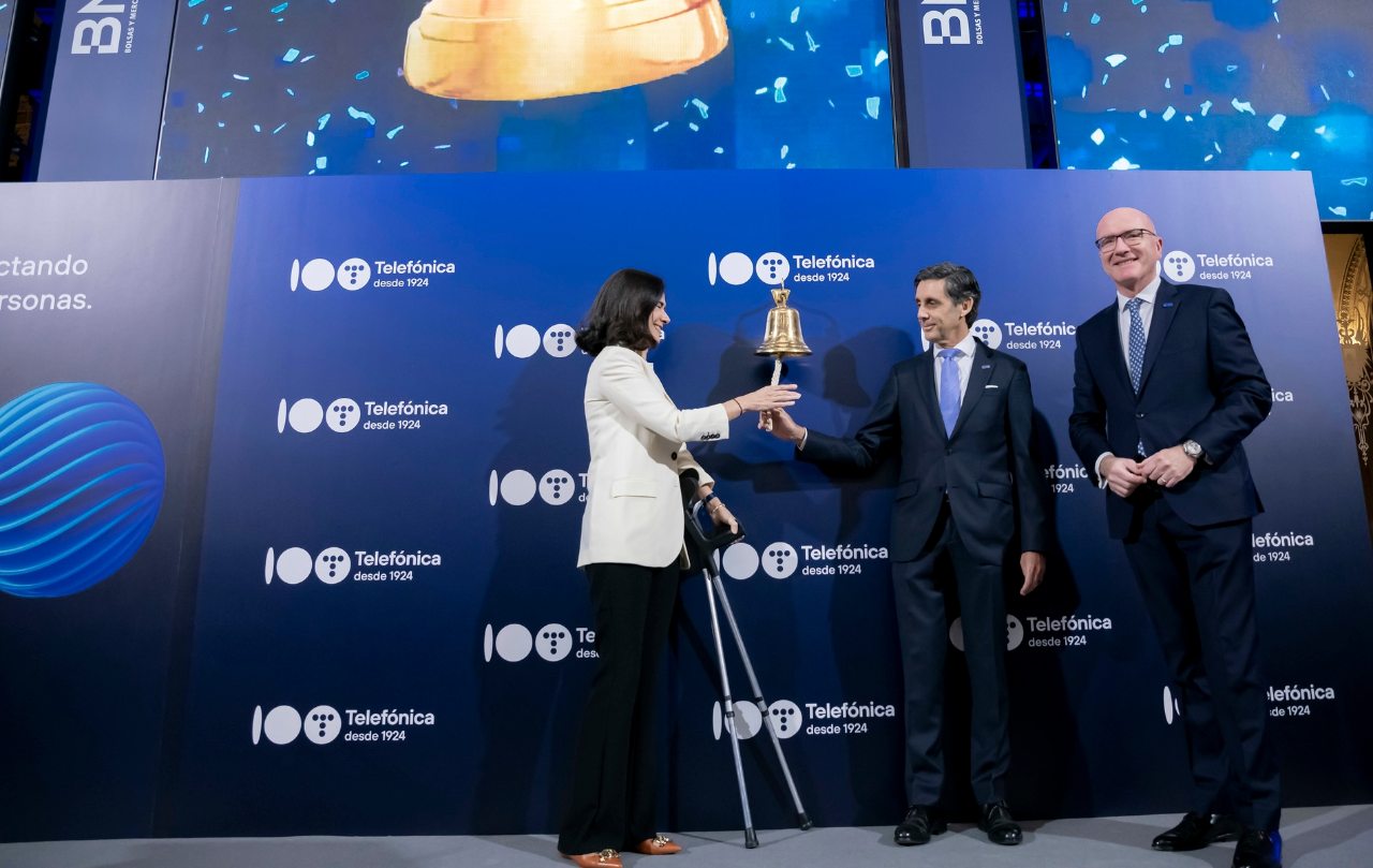       From left to right, Laura Abasolo, CFO; José María Álvarez-Pallete, president and Ángel Vilá, CEO