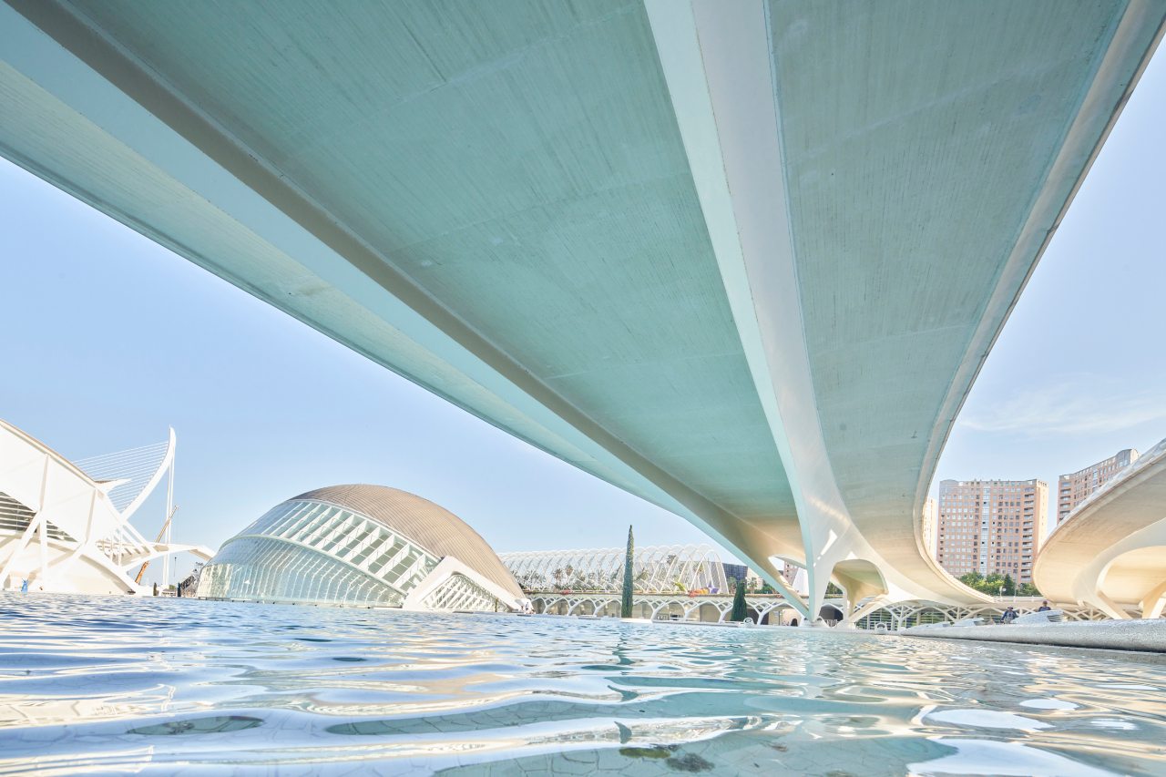 Puente Moderno Valencia