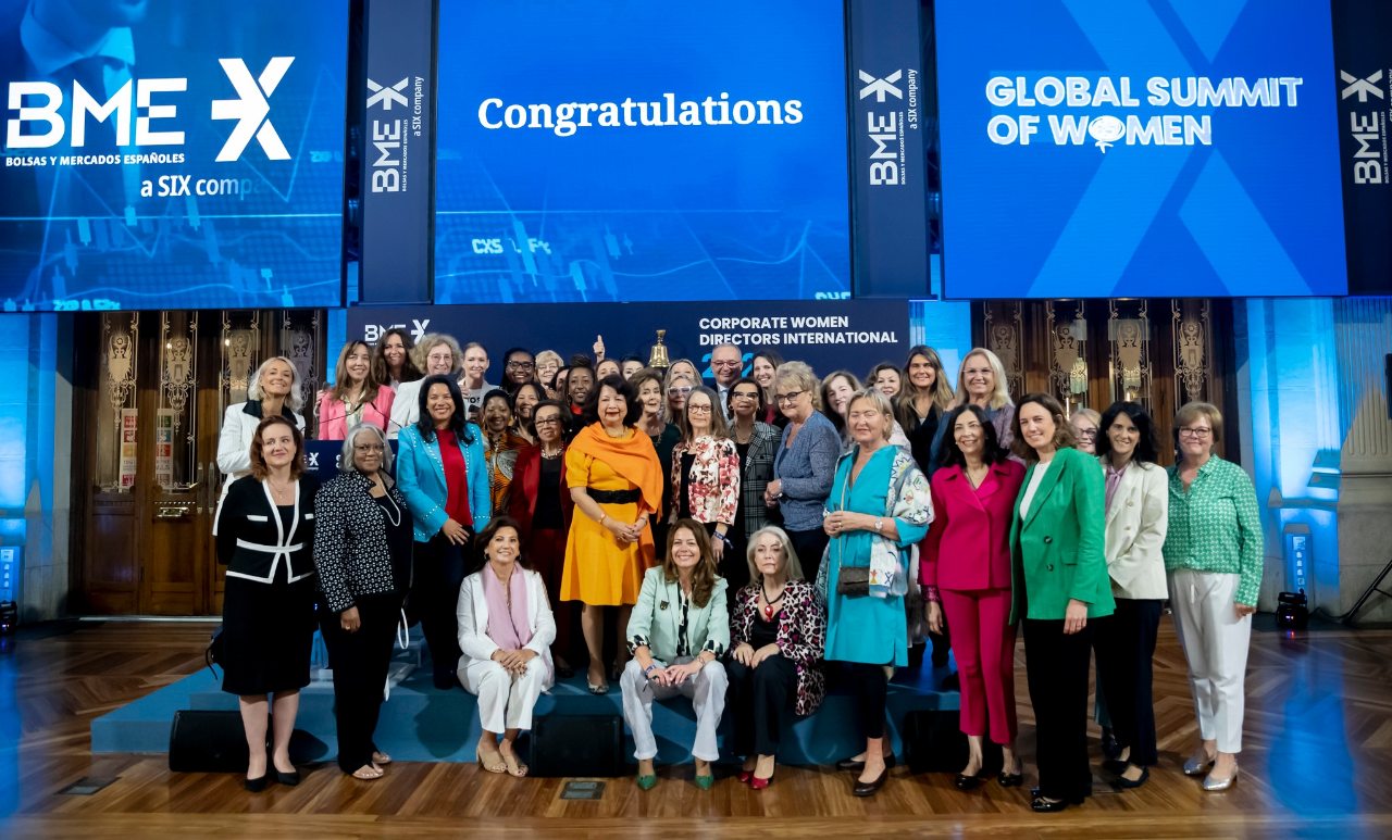 foto grupal de las mujeres